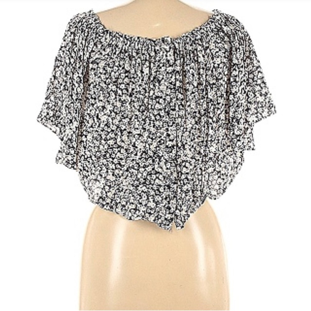 Zara short sleeve blouse size medium